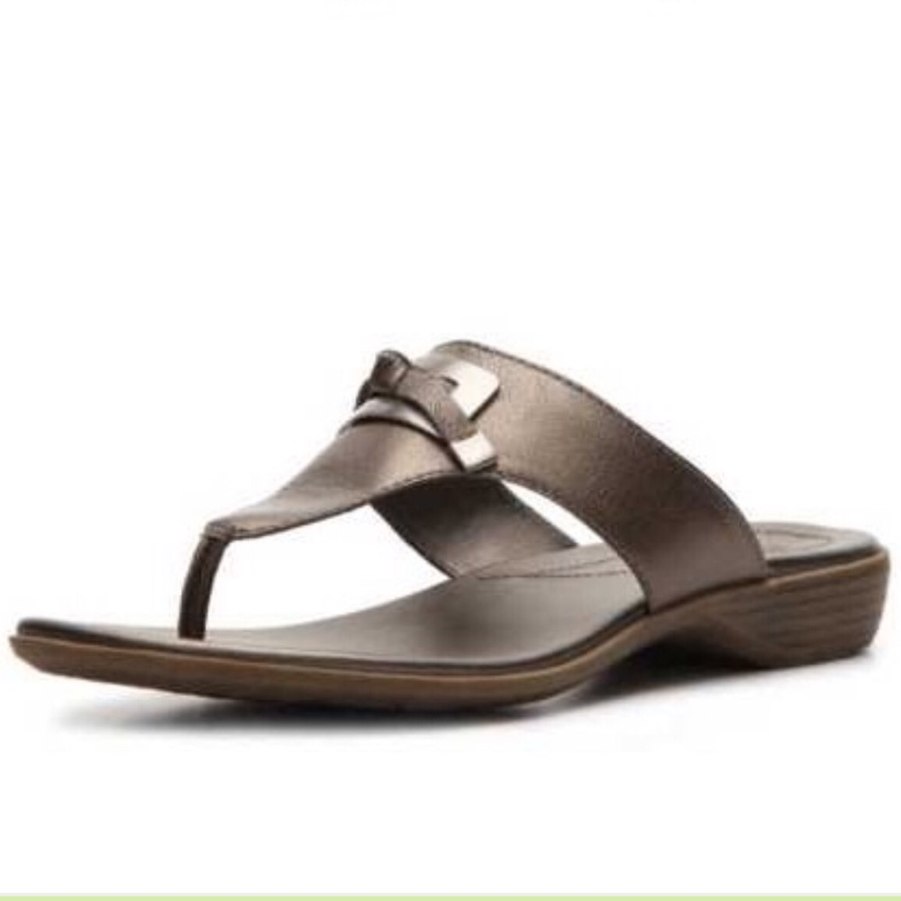 Clark’s sandals Lucine Lenox flats Pewter 12 M